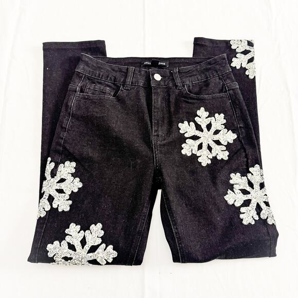 Boston Proper Snowflake Embroidered Embellished Black Skinny Jeans Size 2 - Picture 5 of 9